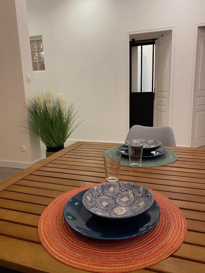 La Maison D'Angelique - Colocation Hoteliere A 150M Gare Tgv- Grande Cuisine Equipee & Salon - Fibre - Netflix Niort Bagian luar foto