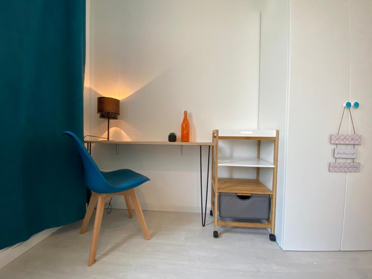 La Maison D'Angelique - Colocation Hoteliere A 150M Gare Tgv- Grande Cuisine Equipee & Salon - Fibre - Netflix Niort Bagian luar foto