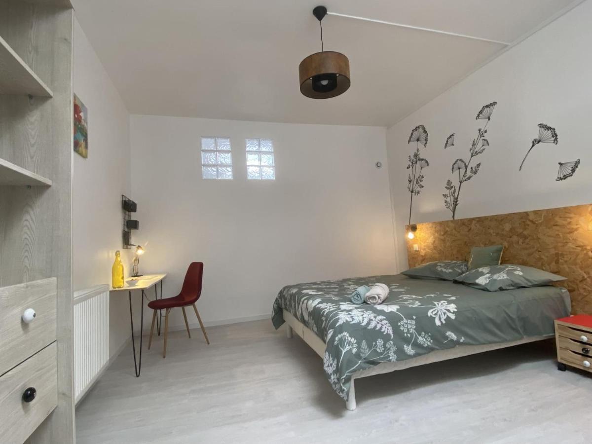 La Maison D'Angelique - Colocation Hoteliere A 150M Gare Tgv- Grande Cuisine Equipee & Salon - Fibre - Netflix Niort Bagian luar foto