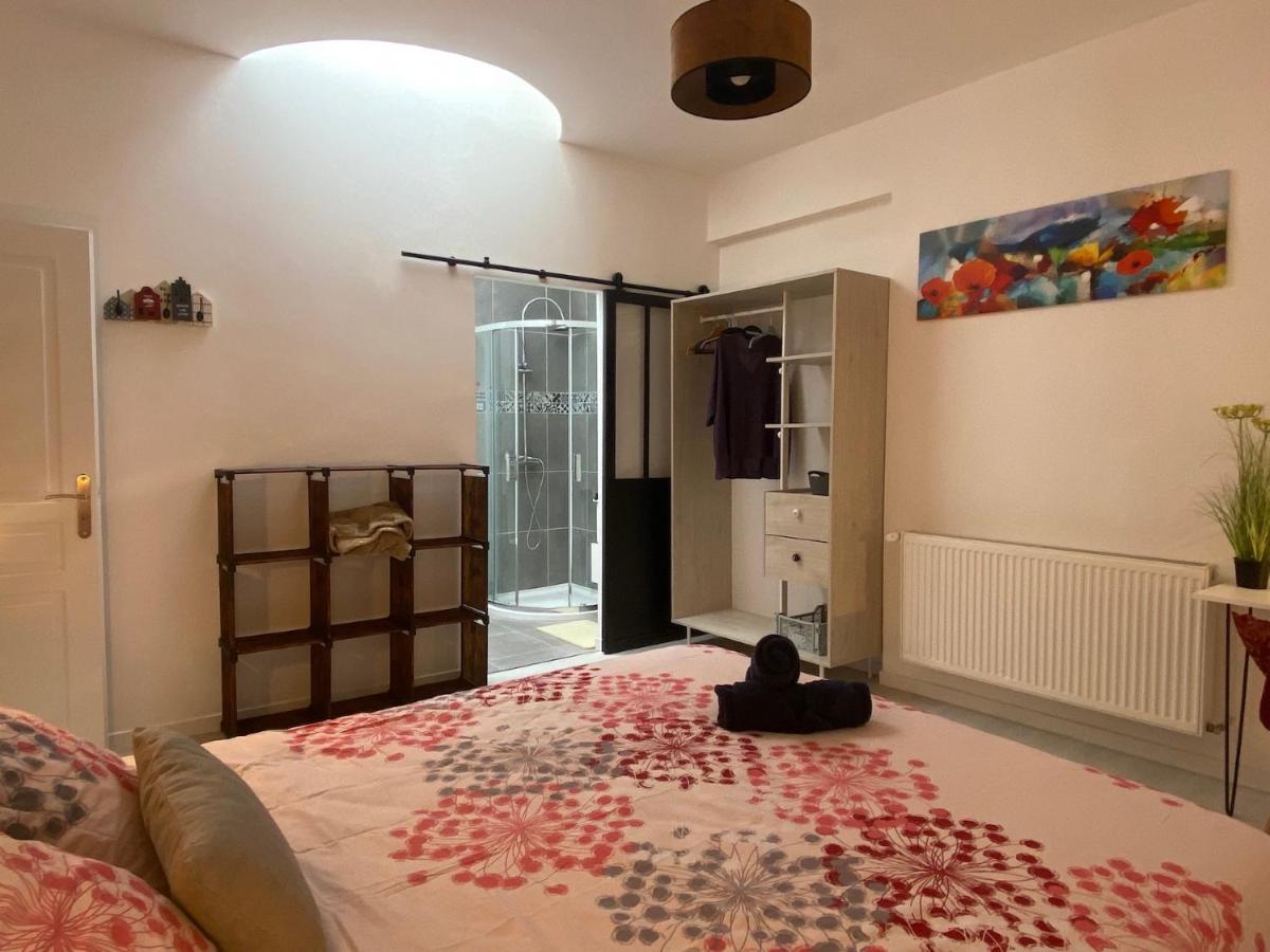 La Maison D'Angelique - Colocation Hoteliere A 150M Gare Tgv- Grande Cuisine Equipee & Salon - Fibre - Netflix Niort Bagian luar foto